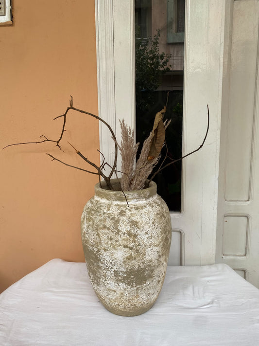 Vintage Distressed Ceramic Decorative Vase – Rustic Beige & White Finish