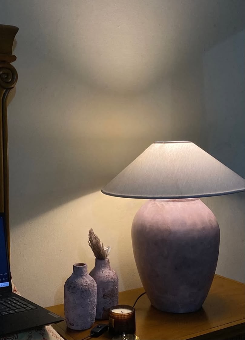 Minimalist Rounded Base Lamp with Linen Shade