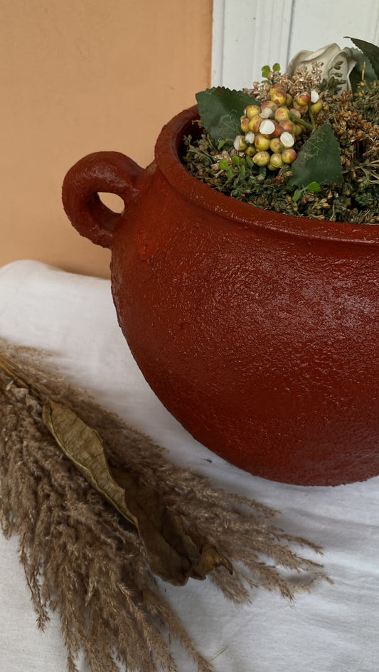 Rustic Terracotta Urn Planter – Vintage Red Clay Decorative Pot with Handles