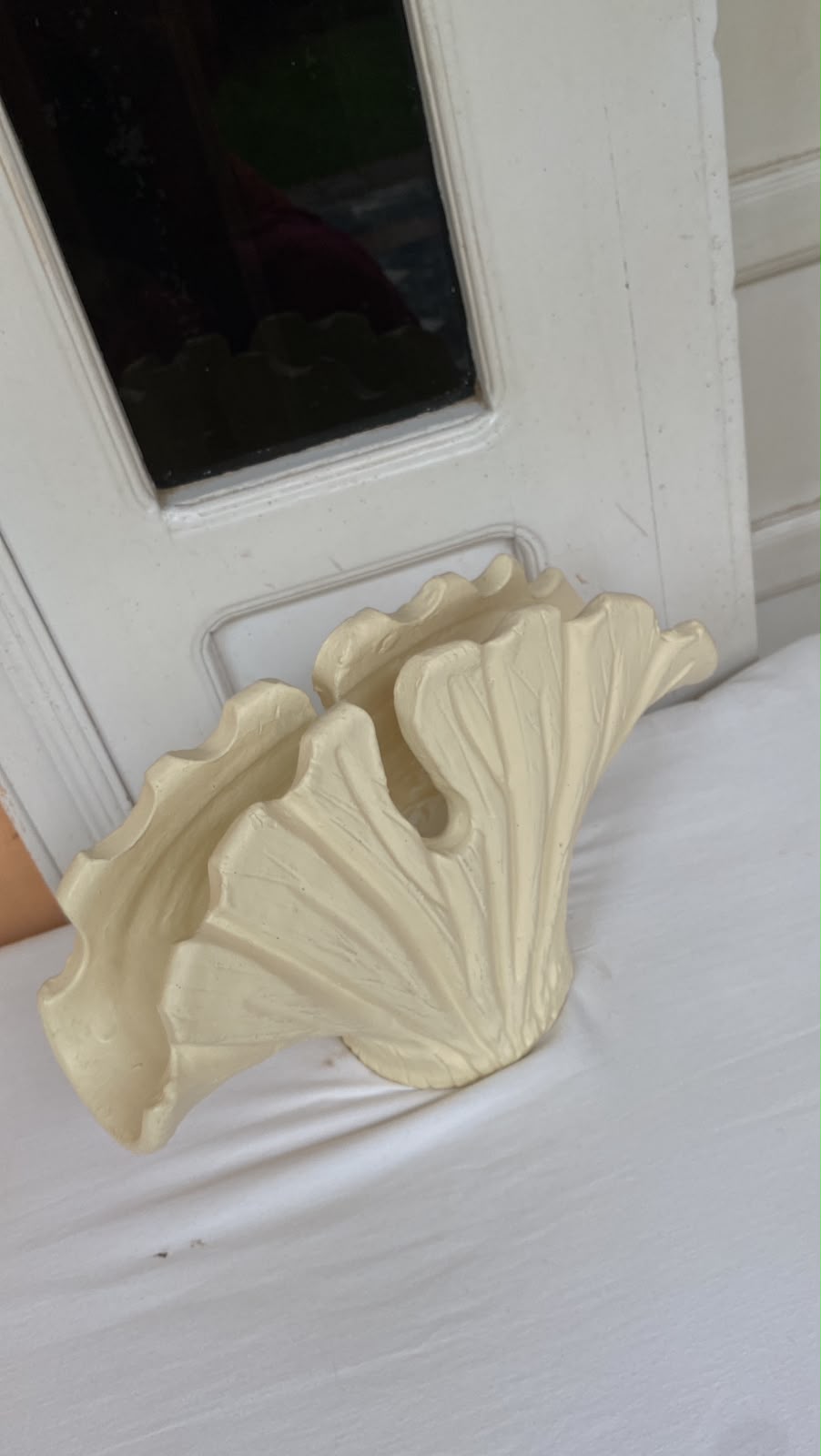 Elegant Seashell Ceramic Vase | Modern Coastal Home Decor